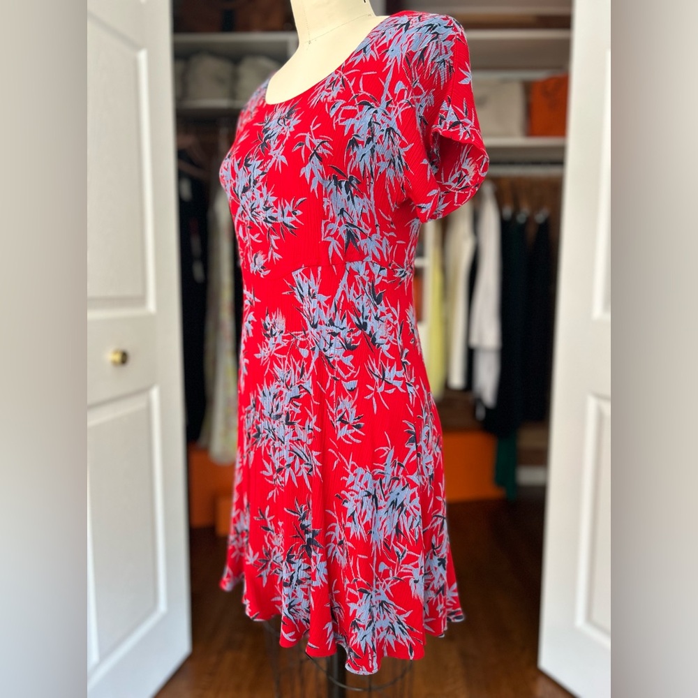 **EXCEPTIONAL FIND!**Vintage (early 90s) Floral Skater Dress